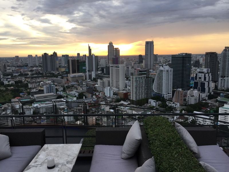 Oaks Bangkok Sathorn Aparthotel Exteriör bild